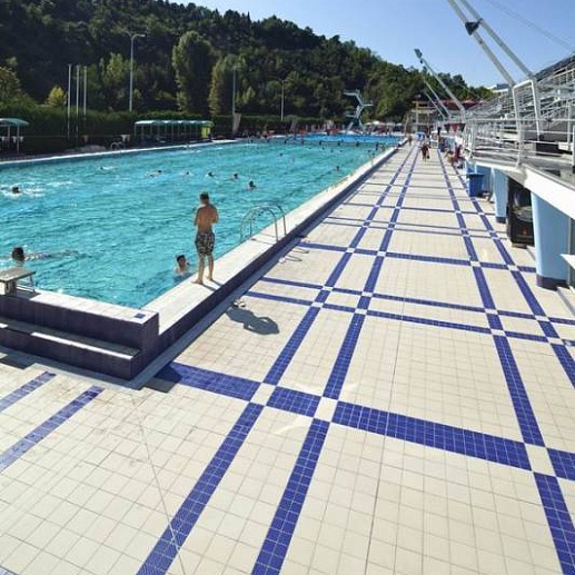 Rako Pool 9