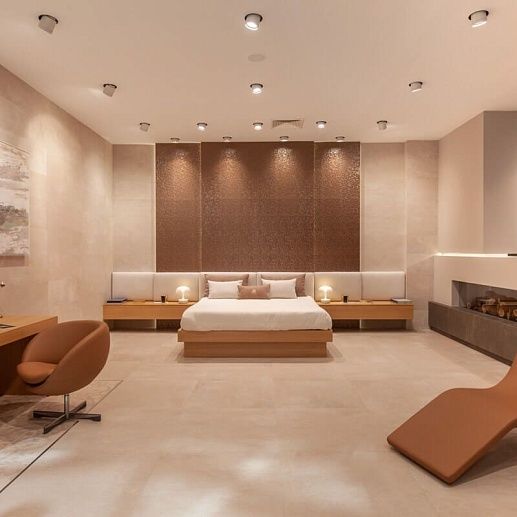 Venis Dubai 1