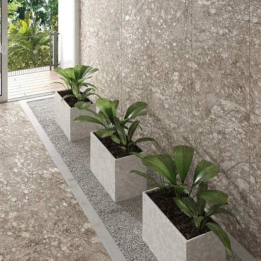 Marjan Stone 4